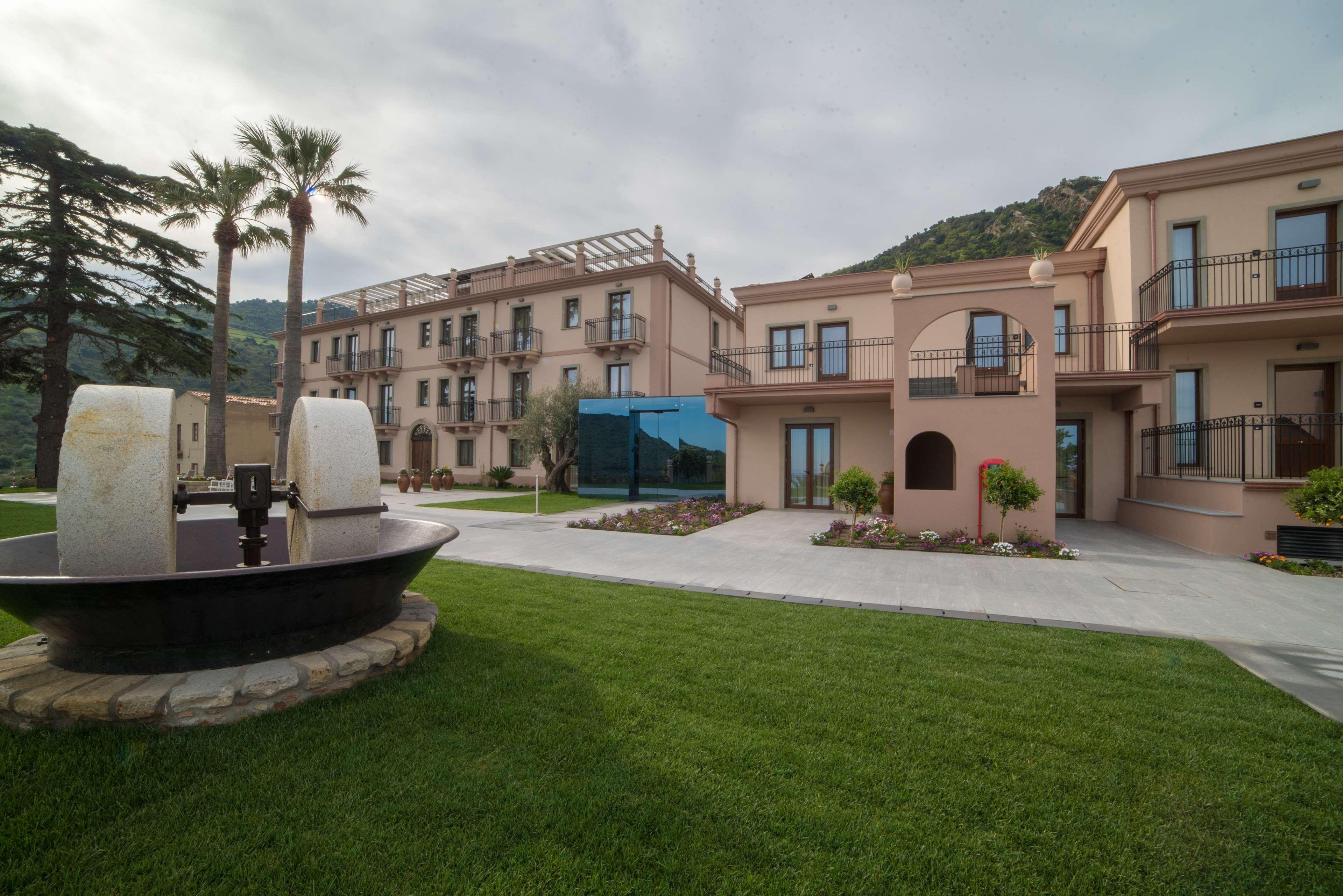 Best Western Plus Hotel Terre Di Eolo Patti Exterior photo