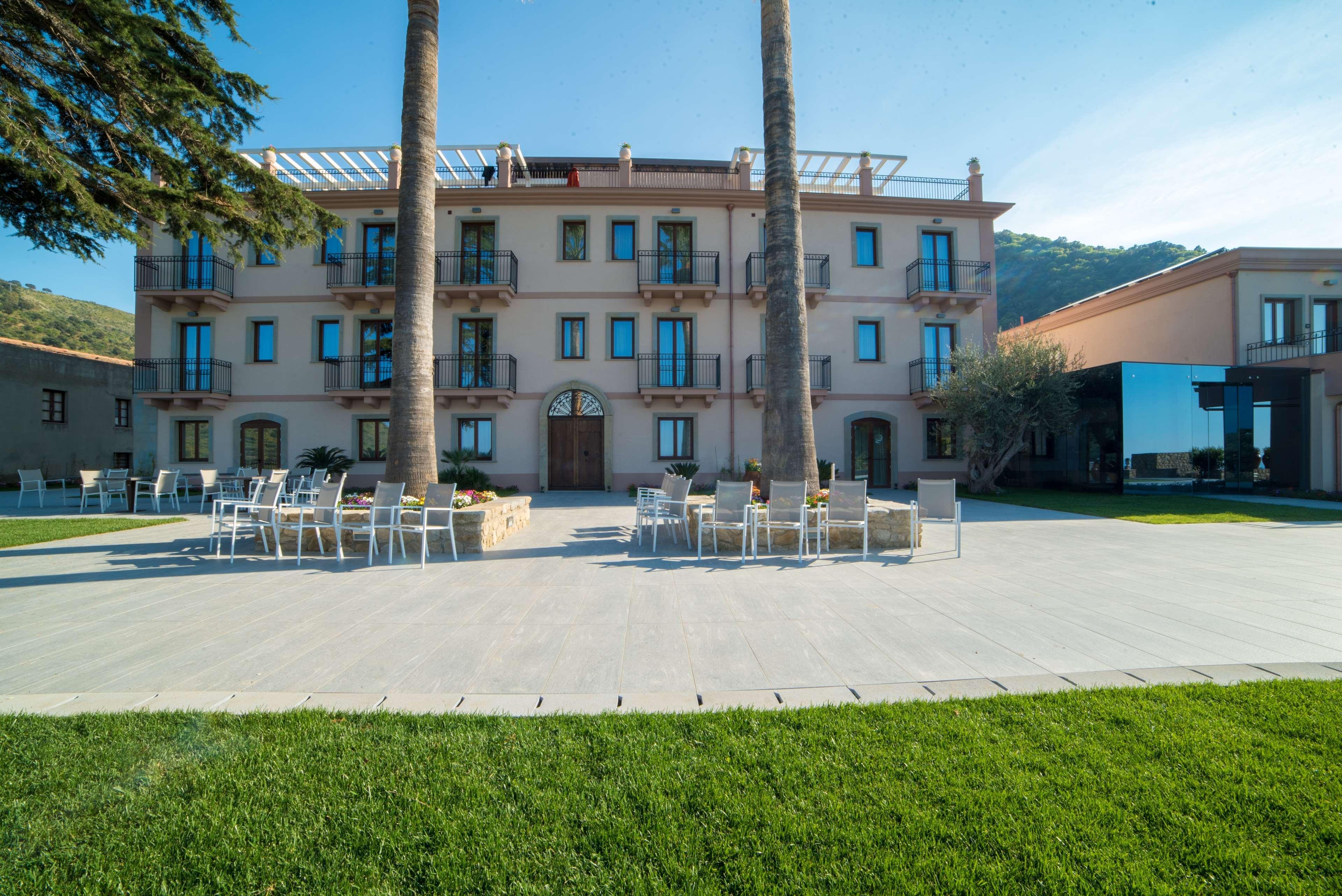 Best Western Plus Hotel Terre Di Eolo Patti Exterior photo