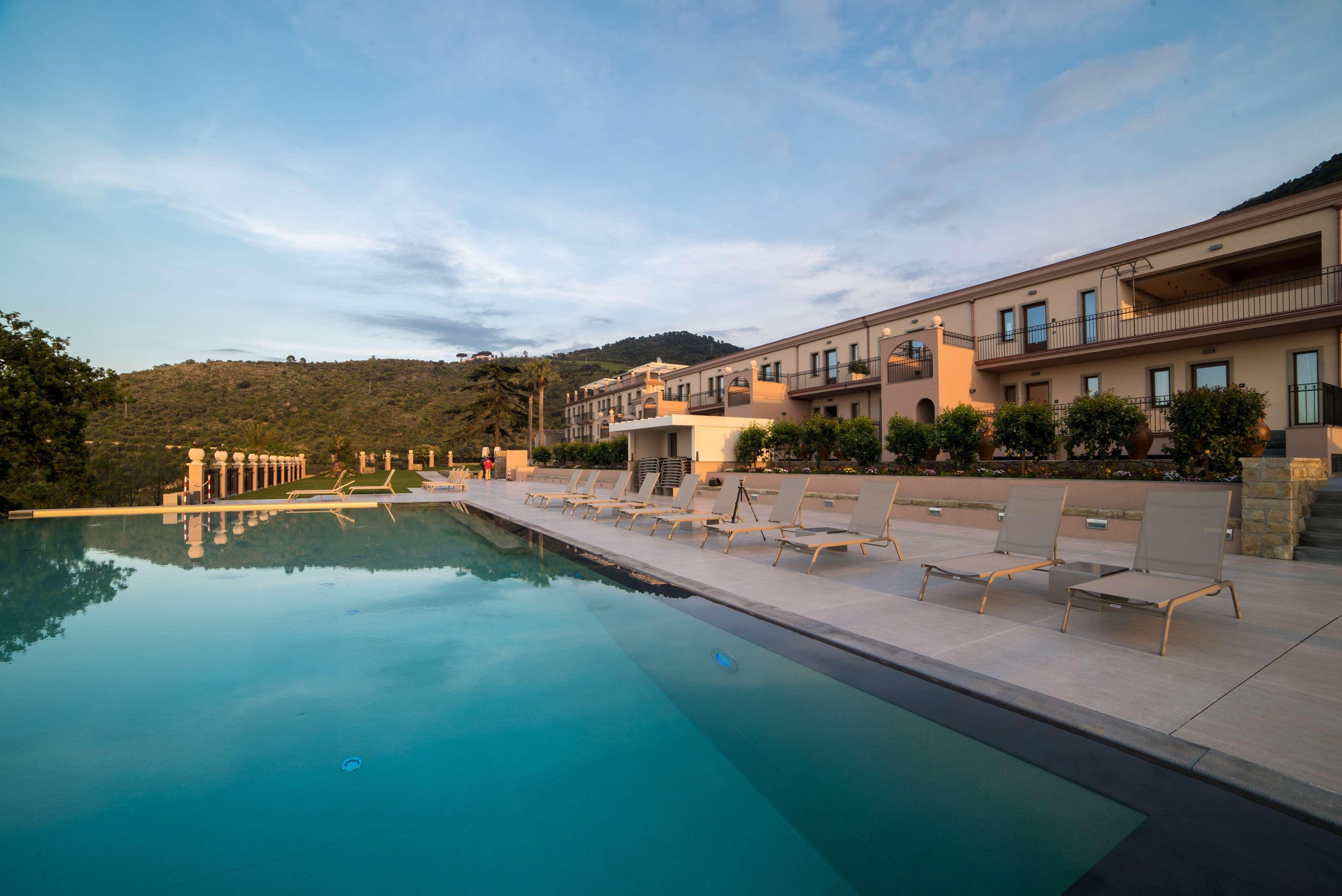 Best Western Plus Hotel Terre Di Eolo Patti Exterior photo