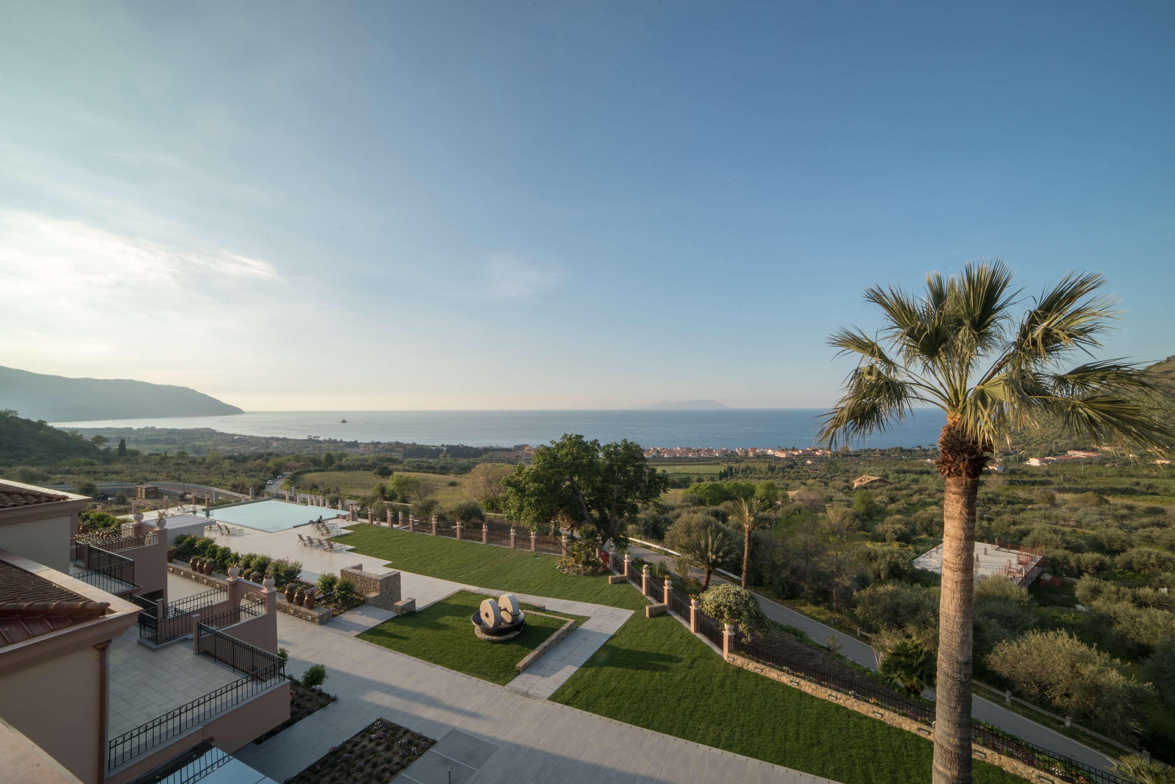 Best Western Plus Hotel Terre Di Eolo Patti Exterior photo