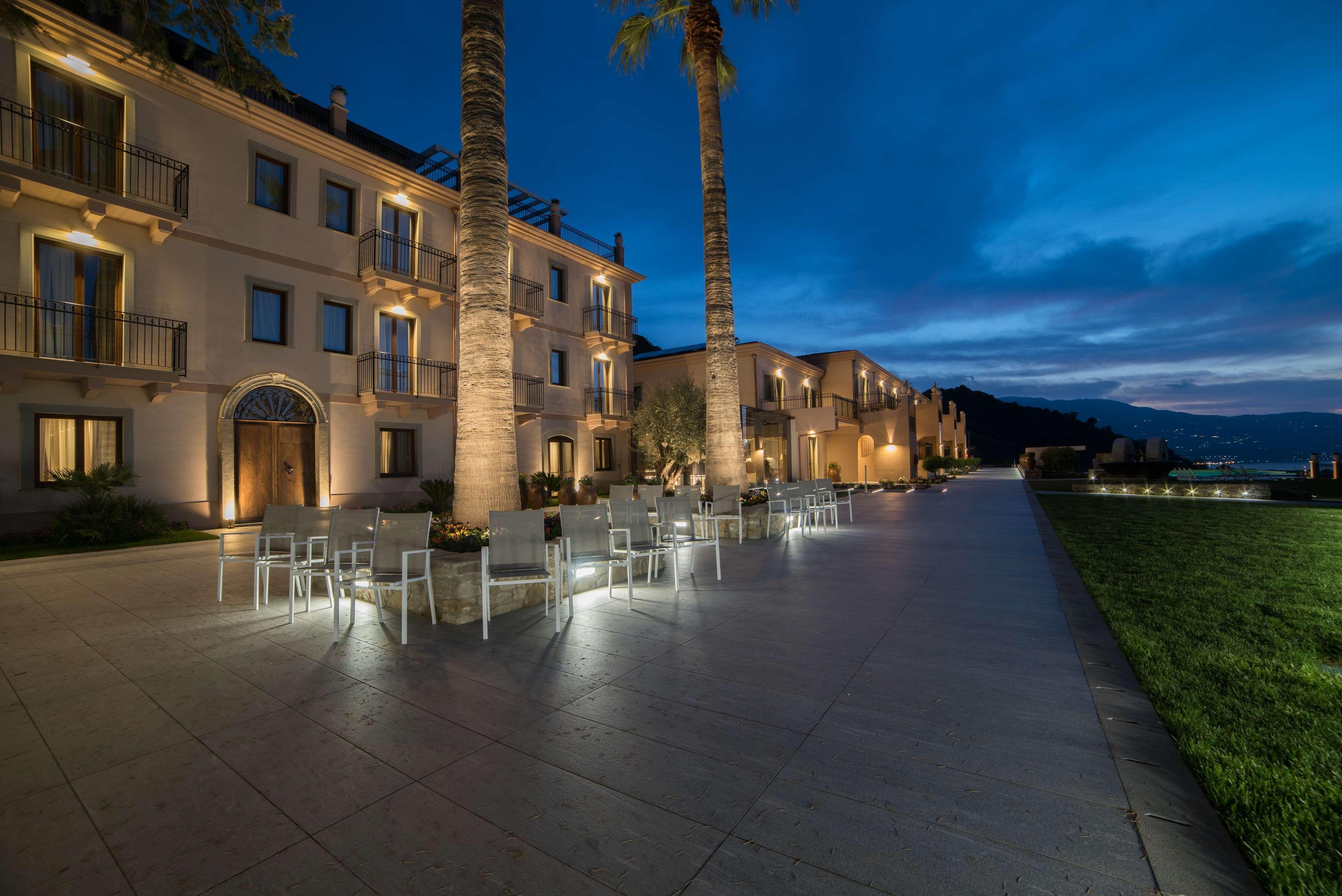 Best Western Plus Hotel Terre Di Eolo Patti Exterior photo