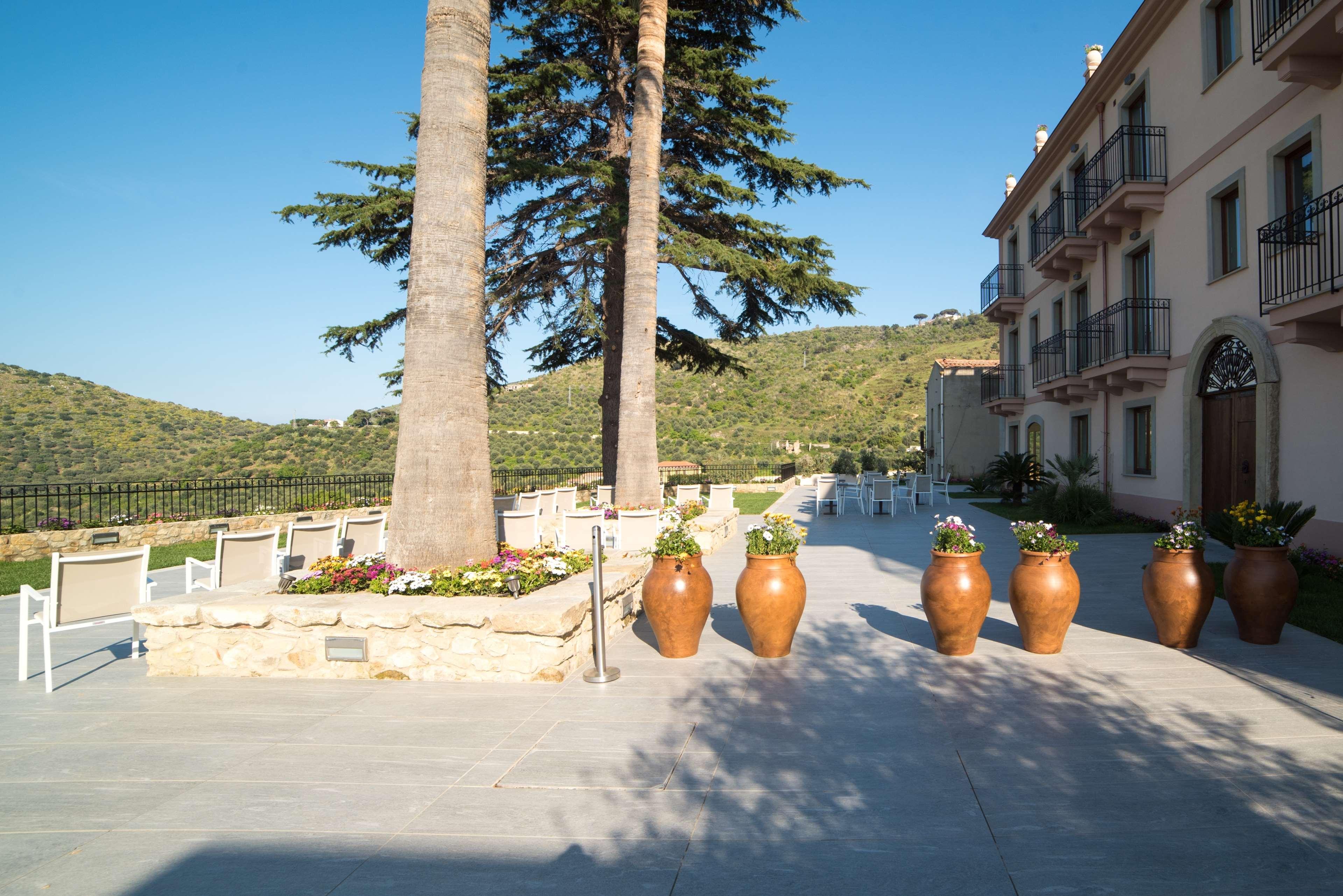 Best Western Plus Hotel Terre Di Eolo Patti Exterior photo