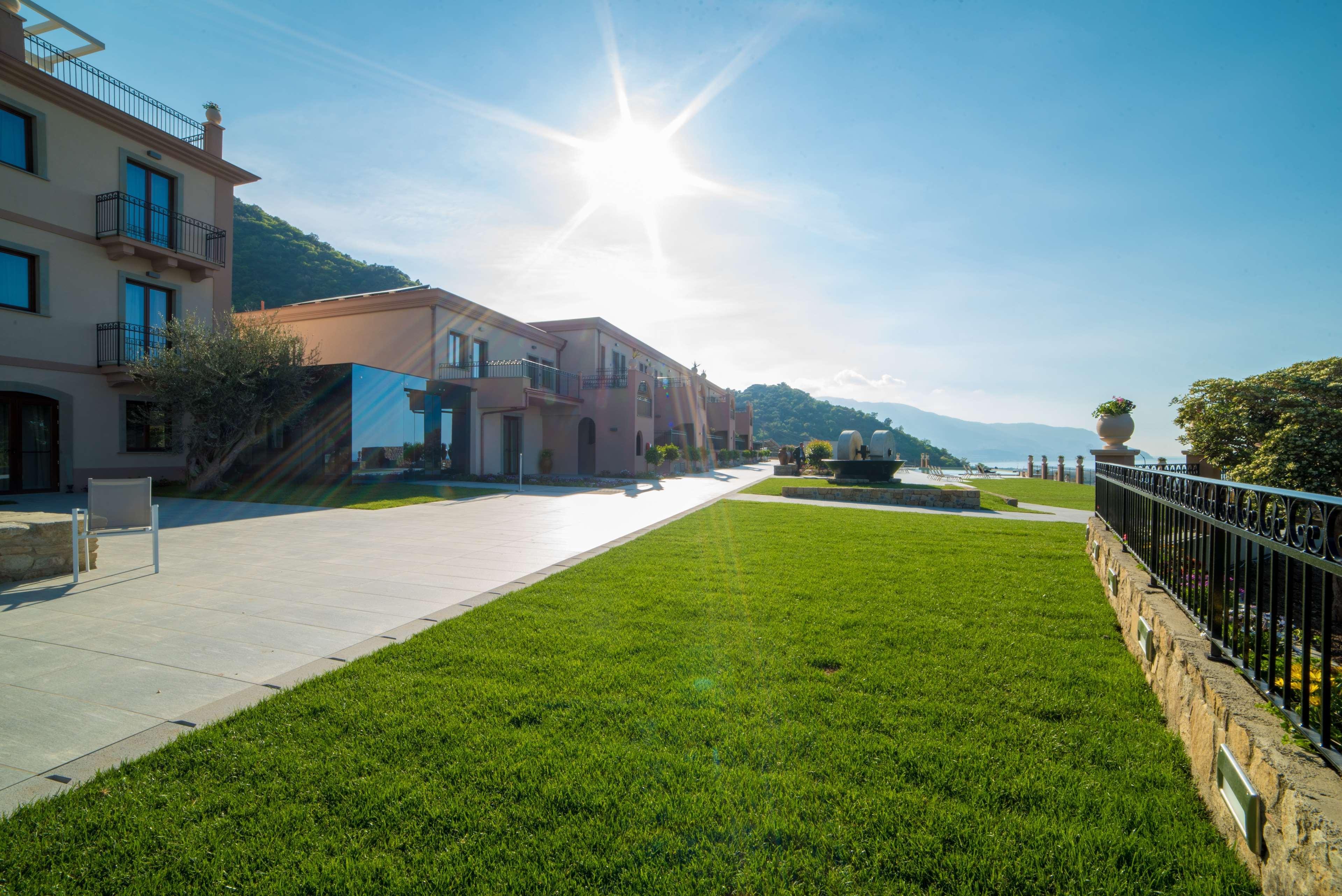 Best Western Plus Hotel Terre Di Eolo Patti Exterior photo