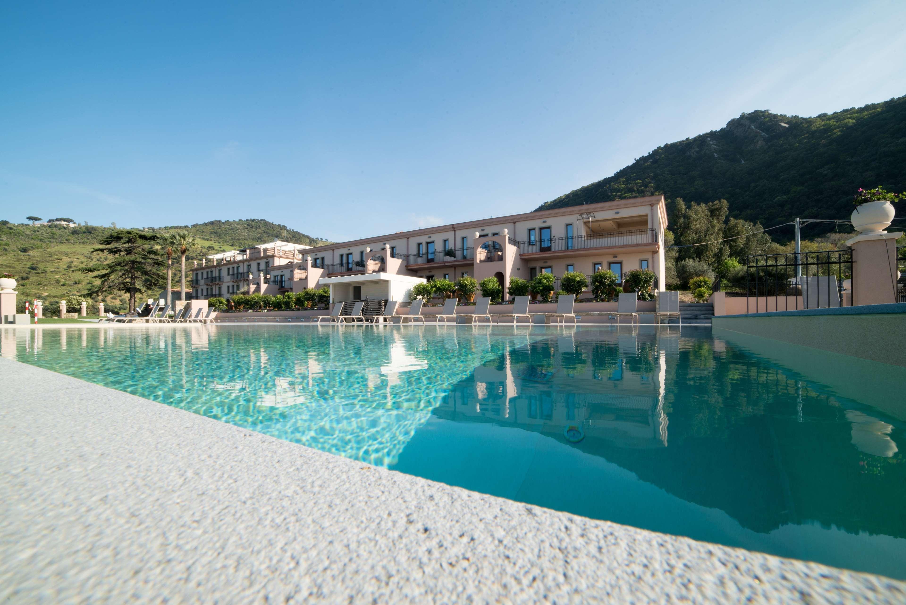Best Western Plus Hotel Terre Di Eolo Patti Exterior photo